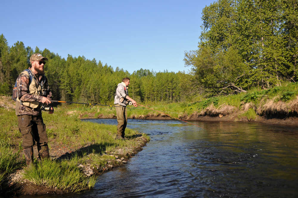 Photo by Elizabeth Earl/Peninsula Clarion Fishermen flocked to the banks of the Ninilchik River in Ninilchik, Alaska, on Saturday, May 28, 2016, for its first open day for king salmon fishing.
