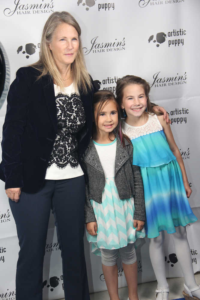 VIVID Fashion Show brings Las Vegas style event to Kenai