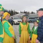 Mike Sweeney greets the Redmonds as the parade prepares for a slushy march down the Spur Highway.