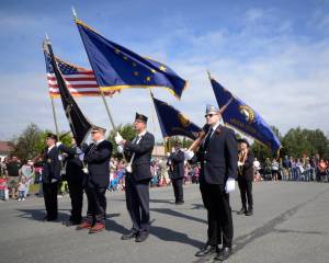 An American Legion color guard marches in the Fourth of July parade on Tuesday, July 4, 2017 in Kenai, Alaska. (Photo by Ben Boettger/Peninsula Clarion) An American Legion color guard marches in the Fourth of July parade on Tuesday, July 4, 2017 in Kenai, Alaska. (Photo by Ben Boettger/Peninsula Clarion, file)