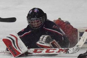 Kenai, SoHi lose on opening night of Ice Challenge