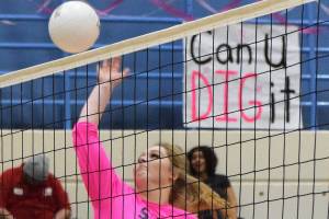 SoHi falls in 5 sets at NLC tourney