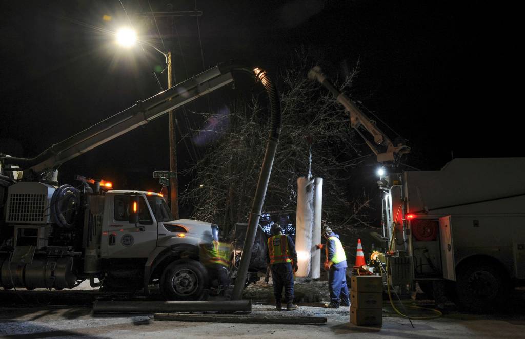 ‘Maybe this isn’t going to stop’: Hundreds of aftershocks shake Alaskans following big quake