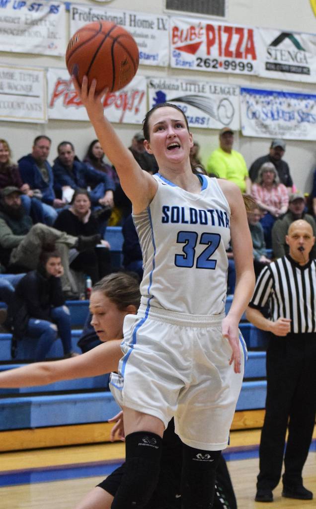 Soldotnas Danica Schmidt drives for a bucket Friday night against Colony at Soldotna High School. (Photo by Joey Klecka/Peninsula Clarion)