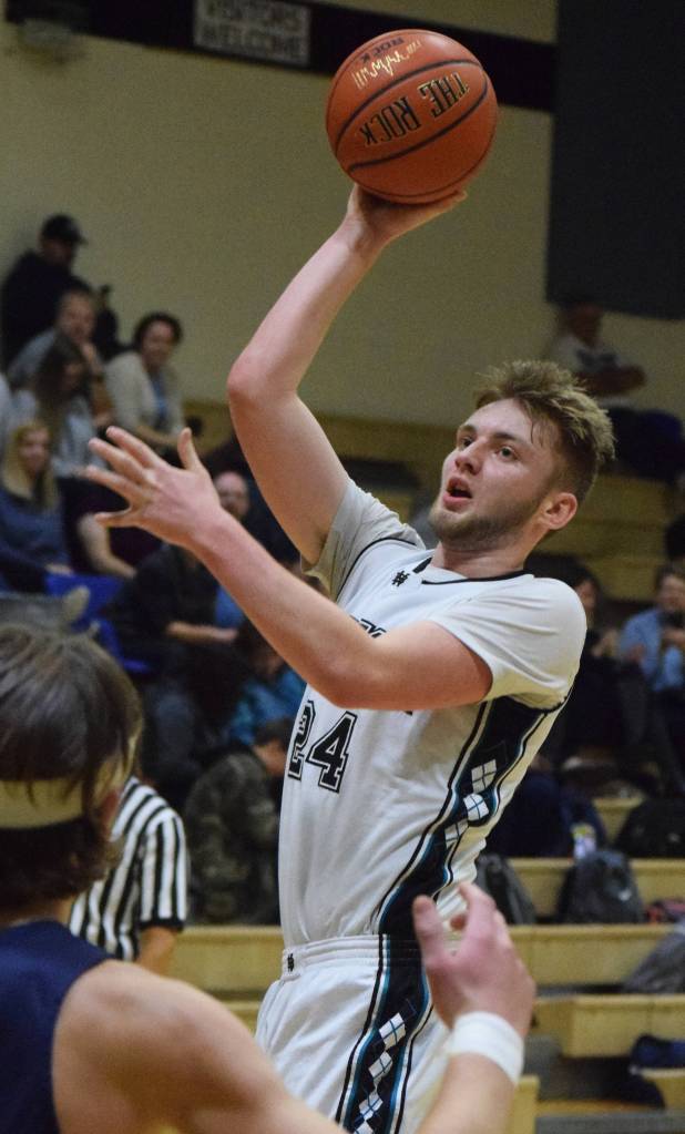 Nikiski girls sink late shot to beat Soldotna