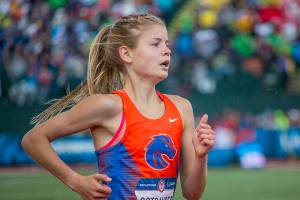 Ostrander receives Elite 90 award, will attempt distance double