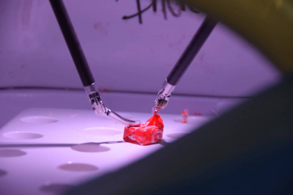 An up close look at the Da Vinci Xis surgery arms in action during the Community Health Fair at Central Peninsula Hospital in Soldotna, Alaska, on March 23, 2019. (Photo by Brian Mazurek/Peninsula Clarion)