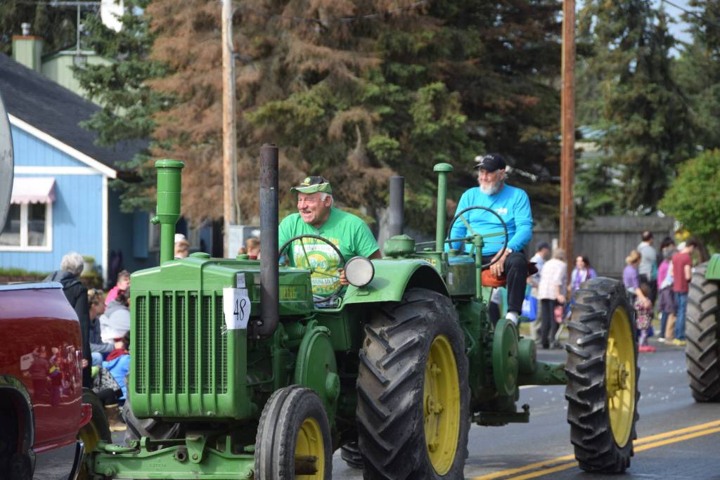 Volunteers make their way down Marydale Avenue during Soldotnas Progress Day Parade in Soldotna, Alaska on July 27, 2019. (Photo by Brian Mazurek/Peninsula Clarion)