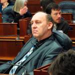 Associated Press                                Alaska state Rep. Gary Knopp was piloting his plane even though his medical flight certification was denied eight years ago because of vision problems, the National Transportation Safety Board reported Tuesday.