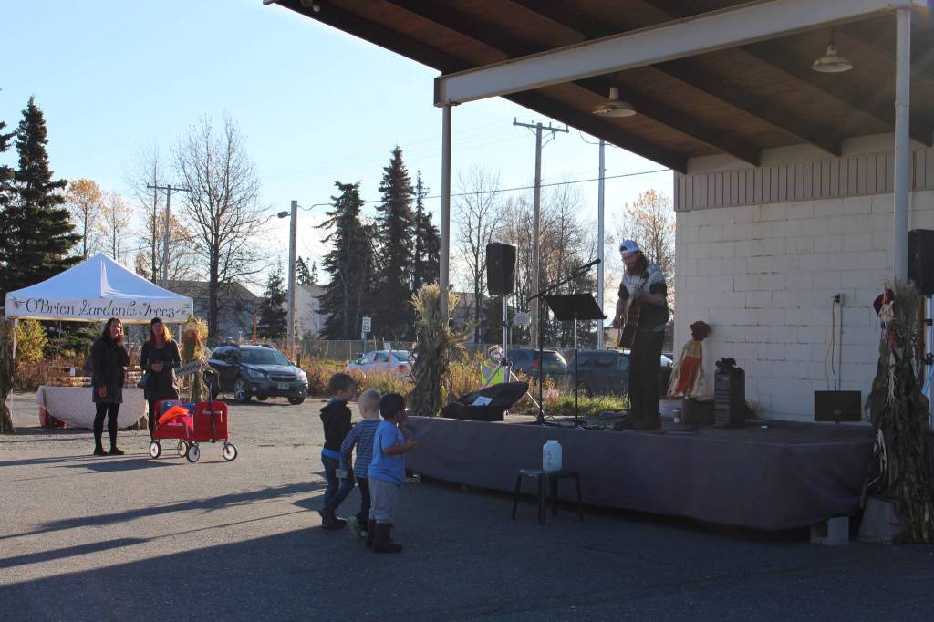 Ben Mattox (AKA BenJammin) performs for the crowd during the 5th annual Kenai Fall Pumpkin Festival in Kenai, Alaska on Oct. 10, 2020. (Photo by Brian Mazurek/Peninsula Clarion)