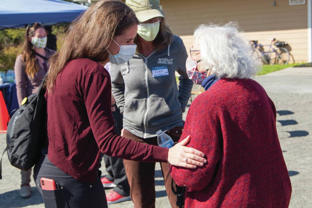 Dr. Anne Zink spent time talking with Homer community members on Thursday, May 27, 2021, at the Homer Public Health Center in Homer, Alaska. (Photo by Sarah Knapp/Homer News)