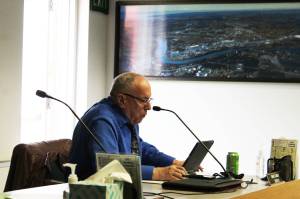 Council member Dave Carey attends a meeting of the Soldotna City Council on Wednesday, Aug. 11, 2021 in Soldotna, Alaska. (Ashlyn OHara/Peninsula Clarion)