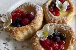 Homemade lemon curd and fruit are an easy way to fill puff pastry tart shells on the fly. (Photo by Tressa Dale/Peninsula Clarion)