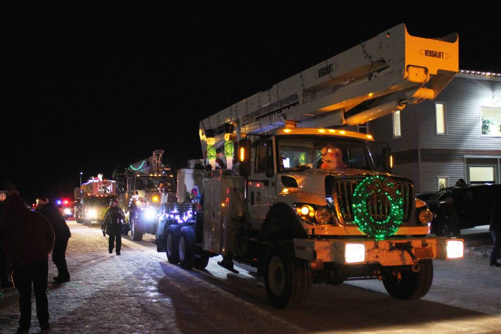 Participants in the Christmas Comes to Kenai parade move down Frontage Road on Friday, Nov. 26, 2021 in Kenai, Alaska. (Ashlyn OHara/Peninsula Clarion)
Participants in the Christmas Comes to Kenai parade move down Frontage Road on Friday, Nov. 26, 2021 in Kenai, Alaska. (Ashlyn OHara/Peninsula Clarion)