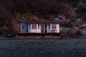 Deborah Morels beachhouse near Ninilchik, Alaska. (Photo courtesy of Deborah Morel)