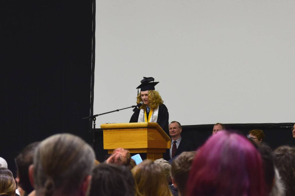 Nikiski Middle/High School Valedictorian Levi Anderson speaks during the schools 2022 commencement ceremony on Monday, May 16, 2022 in Nikiski, Alaska. (Ashlyn OHara/Peninsula Clarion)