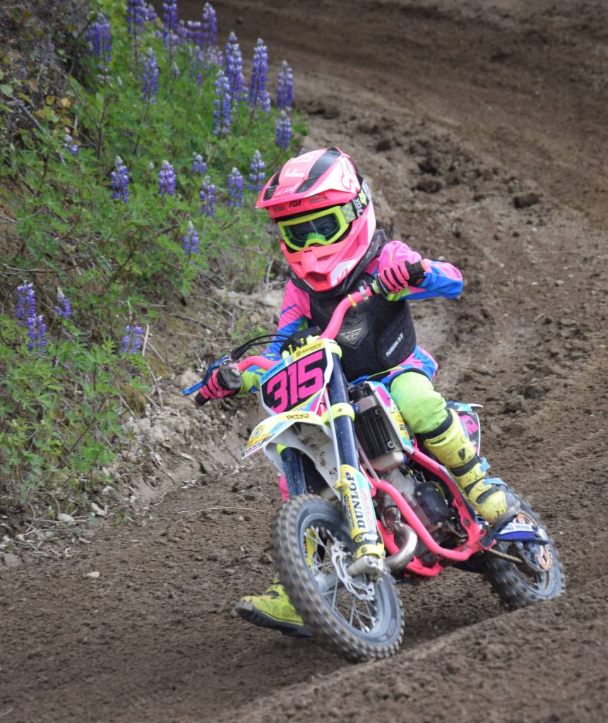 Soldotnas Karbon Lindley races at Alaska State Motocross 3 on Saturday, June 18, 2022, at Twin City Raceway in Kenai, Alaska. (Photo by Jeff Helminiak/Peninsula Clarion)