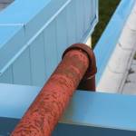 Natural gas pipes, used to for heating, are anchored to the outside of Soldotna Elementary School on Friday, Sept. 30, 2022, in Soldotna, Alaska. (Ashlyn OHara/Peninsula Clarion)