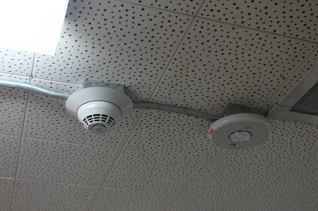 Fire alarms are mounted to the ceiling inside of Soldotna Elementary School on Friday, Sept. 30, 2022, in Soldotna, Alaska. (Ashlyn OHara/Peninsula Clarion)