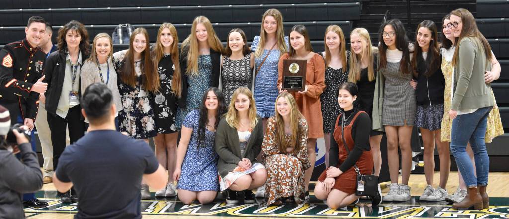 Nikiski won the sportsmanship award Saturday, Nov. 12, 2022, at the Class 3A state championship at the Alaska Airlines Center in Anchorage, Alaska. (Photo by Jeff Helminiak/Peninsula Clarion)