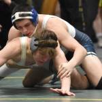 Soldotnas Issac Chavarria defeats Samuel Chaput of South Anchorage for the Division I state title at 152 pounds Saturday, Dec. 18, 2022, at the state wrestling tournament at the Alaska Airlines Center in Anchorage, Alaska. (Photo by Jeff Helminiak/Peninsula Clarion)
