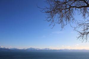 The sun shines over Kachemak Bay on Saturday, Feb. 25, 2023, in Homer, Alaska. (Ashlyn OHara/Peninsula Clarion)