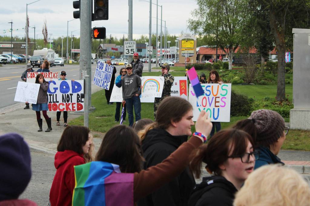 People protest outside of Soldotna Creek Park as part of Soldotna Pride in the Park on Saturday, June 3, 2023 in Soldotna, Alaska. (Ashlyn OHara/Peninsula Clarion)
People protest outside of Soldotna Creek Park as part of Soldotna Pride in the Park on Saturday, June 3, 2023 in Soldotna, Alaska. (Ashlyn OHara/Peninsula Clarion)