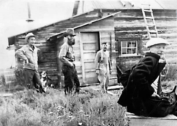 Windy Wagner enjoyed entertaining company at his home along the Kenai River. (Photo courtesy of the Knackstedt Collection)