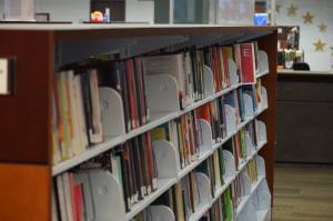 The Soldotna Public Library is seen on Saturday, Dec. 4, 2021. (Camille Botello/Peninsula Clarion)
