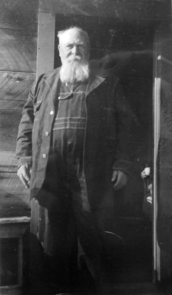 Photo courtesy of the Peggy Arness Collection
John Peter Russian Pete Kalning spent many winters on Tustumena and Skilak lakes.