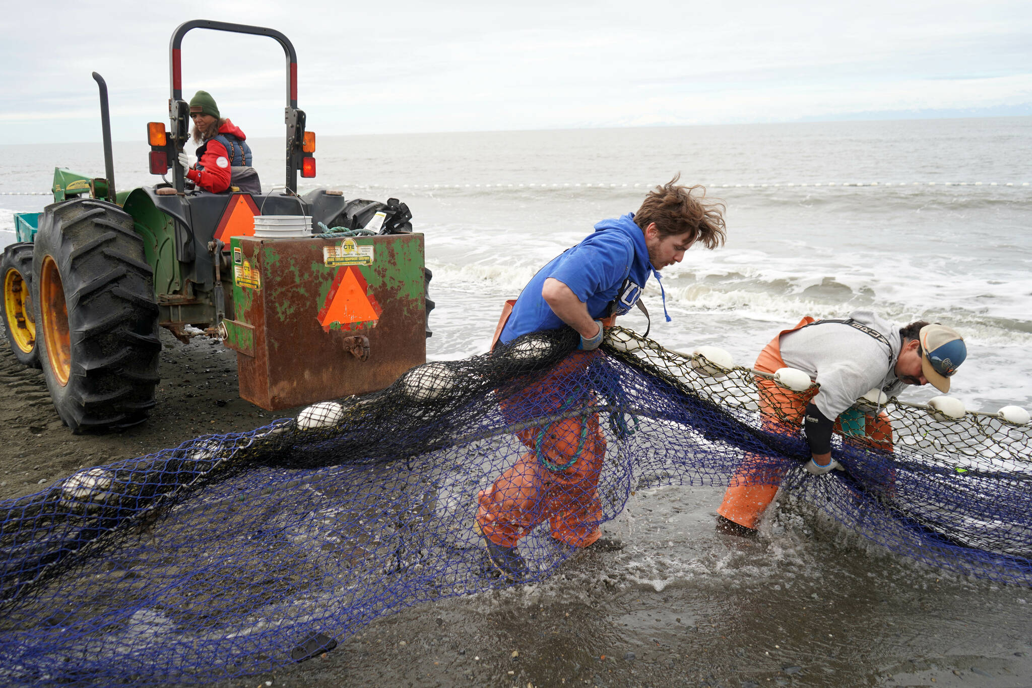 beach seine net fishing BasicGear Net, 4ft x 5ft, Commercial and Recreational Commercial Fishing Methods: Seining |