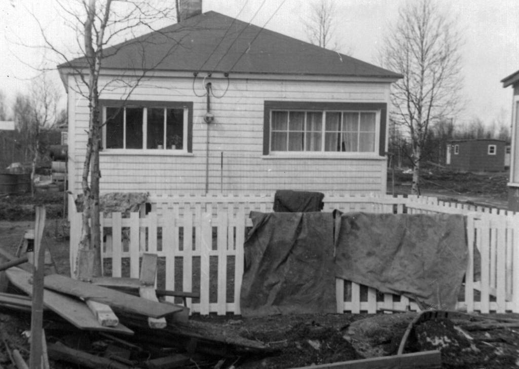 Photo courtesy of the Huebsch Family Collection
The house that Poopdeck Platt built in 1947-48 at the corner of 8th Avenue and I Street in Anchorage. This was Platts home in his early days in Alaska.