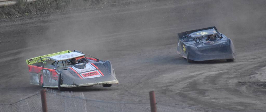 Clay Petersen leads Jesse Wilson en route to victory in the Late Models feature at the 2025 Willie Creech Legend Memorial Race at Twin City Raceway in Kenai, Alaska, on Saturday, Aug. 23, 2025. (Photo by Jeff Helminiak/Peninsula Clarion)