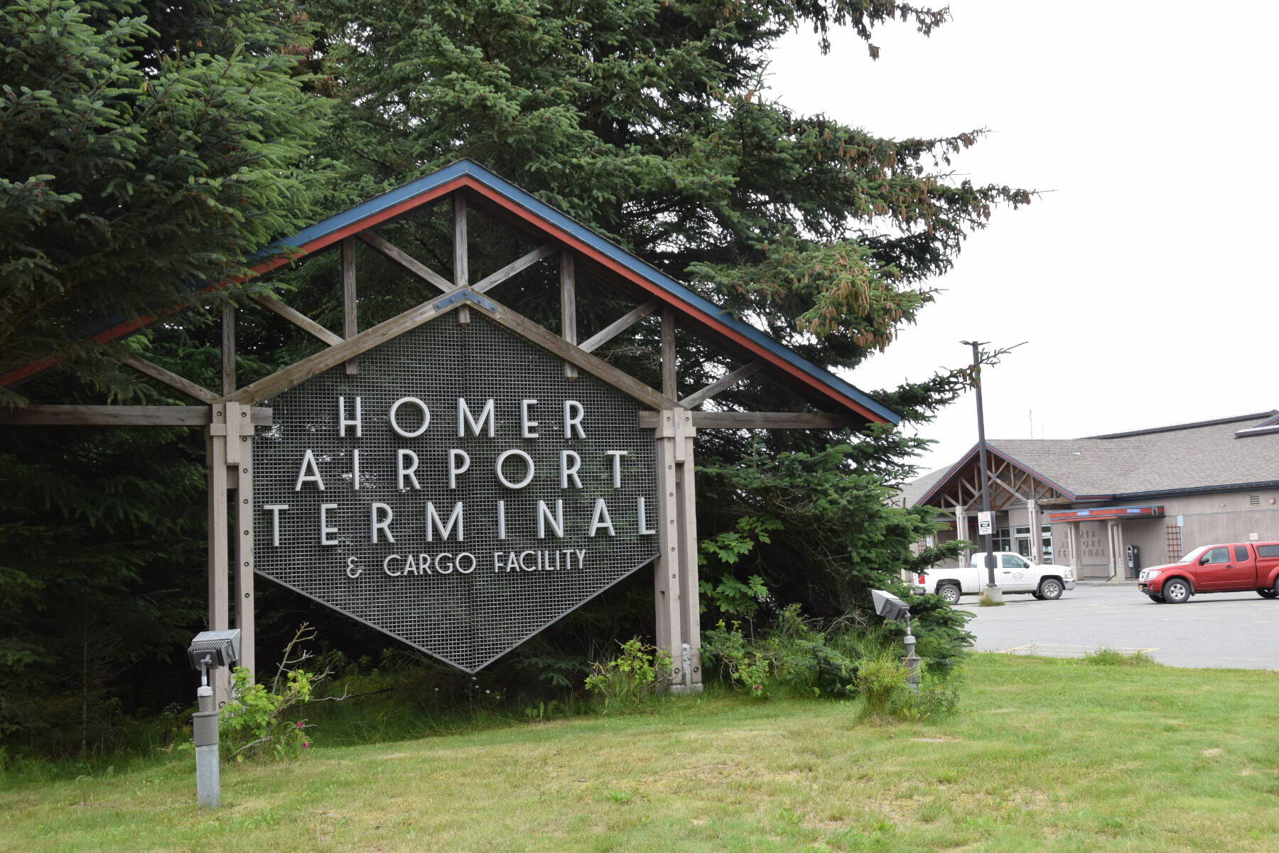 Flight service continues despite temporary Homer airport terminal closure
